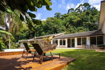 Fazenda/Sítio com 4 Quartos à venda, 674m² no Loteamento Sítios de Santa Clara, Jundiaí