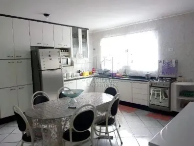 Sobrado com 5 Quartos à venda, 235m² no Parque Gerassi, Santo André
