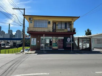 Casa com 2 Quartos à venda, 203m² no Nossa Senhora de Lourdes, Caxias do Sul