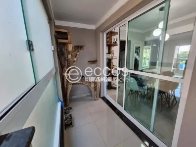 Cobertura com 3 Quartos à venda, 180m² no Santa Mônica, Uberlândia