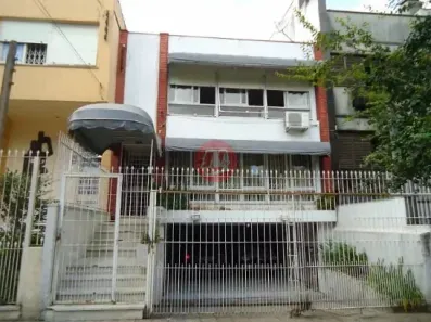 Casa com 3 Quartos para alugar, 400m² no Rio Branco, Porto Alegre