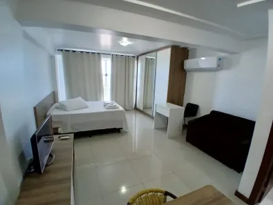Apartamento com 1 Quarto para alugar, 60m² no Costa do Sol, Macaé