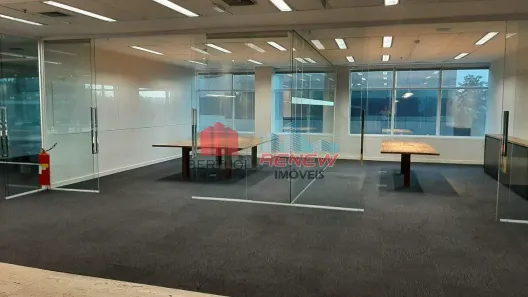 Sala Comercial para alugar, 641m² no Vila Olímpia, São Paulo