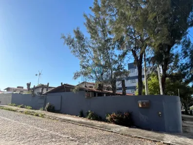 Lote/Terreno à venda, 900m² no Candelária, Natal