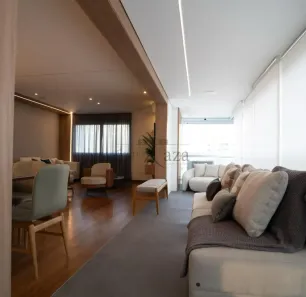 Apartamento com 3 Quartos à venda, 234m² no Aclimação, São Paulo