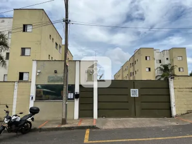 Apartamento com 3 Quartos para alugar, 58m² no Santa Luzia, Uberlândia