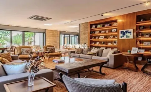 Sobrado com 5 Quartos para alugar, 700m² no Jardim Paulista, São Paulo
