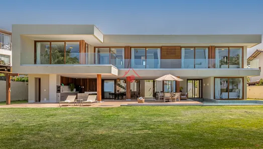 Casa de Condomínio com 8 Quartos à venda, 380m² no Guarajuba (Monte Gordo), Camaçari