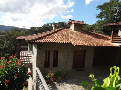 Casa com 5 Quartos à venda, 500m² no Itaipava, Petrópolis