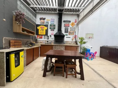 Casa de Condomínio com 3 Quartos à venda, 180m² no Tamboré, Santana de Parnaíba
