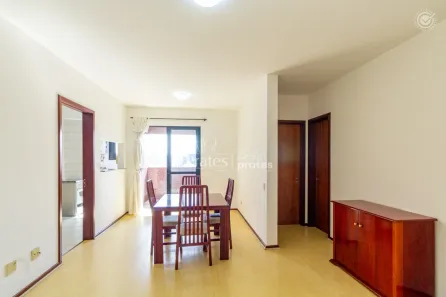Apartamento com 1 Quarto para alugar, 52m² no Centro, Curitiba