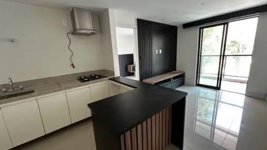 Apartamento com 2 Quartos à venda, 71m² no Itaipava, Petrópolis