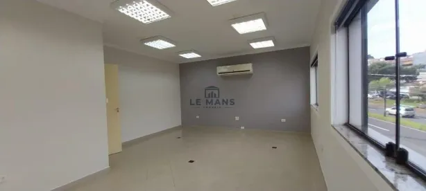 Sala Comercial para alugar, 1000m² no Chácara Nazareth, Piracicaba