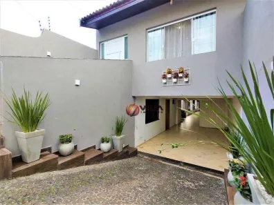 Casa com 3 Quartos à venda, 237m² no Jardim Santana, Americana