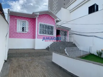 Imóvel Comercial à venda, 200m² no Centro, Jacareí