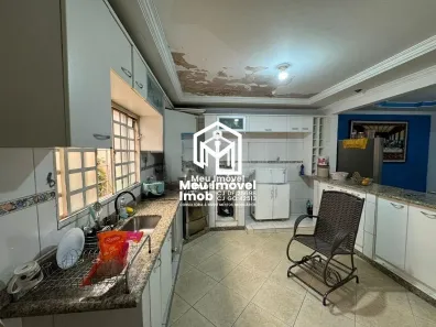 Casa com 3 Quartos à venda, 270m² no Samambaia Sul, Brasília
