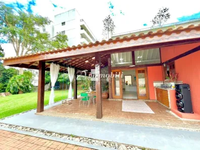 Casa com 4 Quartos à venda, 250m² no Granja Viana, Cotia