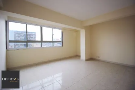 Sala Comercial à venda, 32m² no Centro Histórico, Porto Alegre