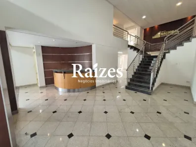Sala Comercial à venda, 372m² no Santa Mônica, Uberlândia