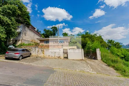 Casa com 4 Quartos à venda, 180m² no Pilarzinho, Curitiba