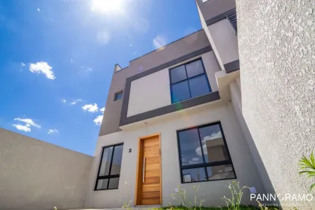 Sobrado com 3 Quartos à venda, 110m² no Lindóia, Curitiba