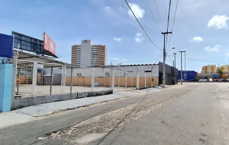 Ponto Comercial à venda, 740m² no Cambeba, Fortaleza