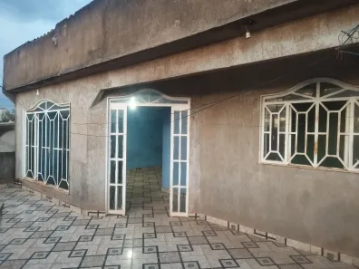 Sobrado com 3 Quartos à venda, 200m² no Ceilândia Sul, Brasília
