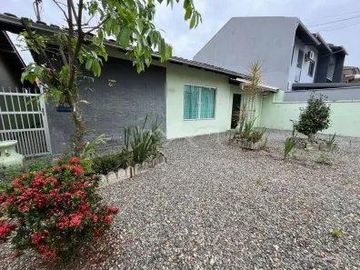 Casa com 3 Quartos à venda, 90m² no João Costa, Joinville