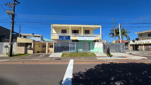 Sobrado com 4 Quartos à venda, 292m² no Sítio Cercado, Curitiba