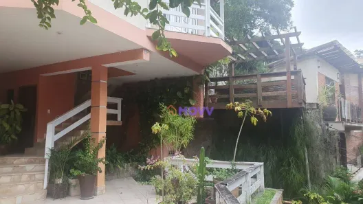 Casa de Condomínio com 3 Quartos à venda, 270m² no Badu, Niterói