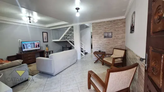 Sobrado com 3 Quartos à venda, 208m² no Vila Pomar, Mogi das Cruzes