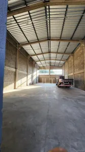 Casa com 1 Quarto à venda, 337m² no Umuarama, Uberlândia