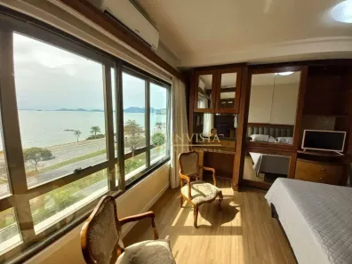 Apartamento com 2 Quartos para alugar, 94m² no Centro, Florianópolis