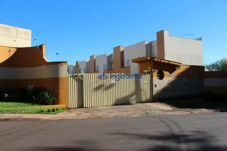 Casa de Condomínio com 3 Quartos para alugar, 126m² no Vale dos Tucanos, Londrina