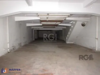 Galpão/Depósito/Armazém à venda, 601m² no São Geraldo, Porto Alegre