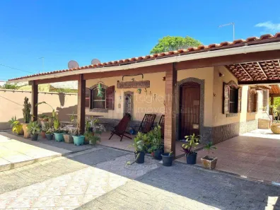 Casa com 3 Quartos à venda, 360m² no Centro (Praia Seca), Araruama