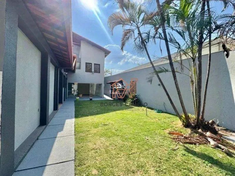 Casa com 4 quartos — Garças, Belo Horizonte
