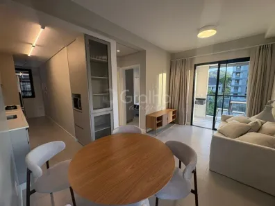 Apartamento com 2 Quartos para alugar, 52m² no Centro, Florianópolis