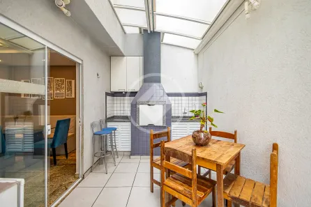 Sobrado com 3 Quartos à venda, 175m² no Santa Felicidade, Curitiba