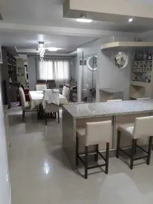 Casa com 4 Quartos à venda, 250m² no Boa Vista, Joinville