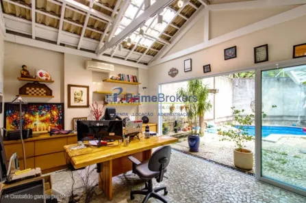 Casa de Condomínio com 3 Quartos à venda, 414m² no Chácara Monte Alegre, São Paulo