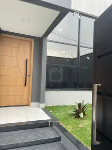 Casa com 3 Quartos à venda, 170m² no Jardim Patrícia, Uberlândia
