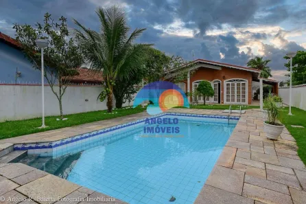 Casa com 3 Quartos à venda, 232m² no Parque Balneario Oasis, Peruíbe