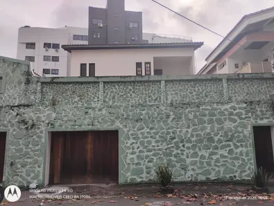 Casa com 6 Quartos à venda, 228m² no Pituba, Salvador
