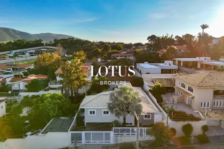 Sobrado com 4 Quartos à venda, 309m² no Jardim Europa, Jundiaí