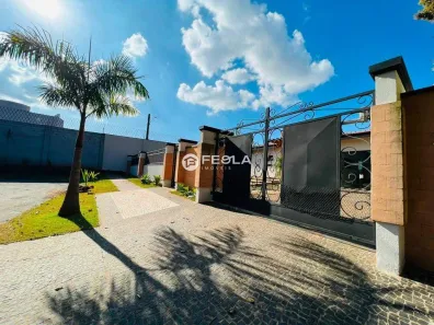 Casa de Condomínio com 3 Quartos para alugar, 250m² no Bairro da Lagoa, Americana