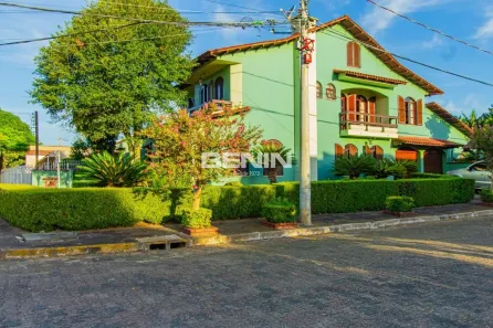 Sobrado com 4 Quartos à venda, 420m² no Igara, Canoas