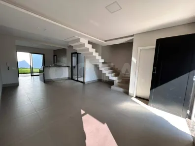 Sobrado com 3 Quartos à venda, 110m² no Jardim Colina, Uberlândia