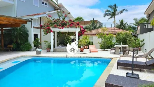 Casa com 5 Quartos à venda, 370m² no Bairro de Juquehy, São Sebastião