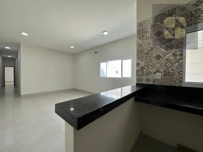 Casa com 3 Quartos à venda, 120m² no Jardim Universitário, Cuiabá